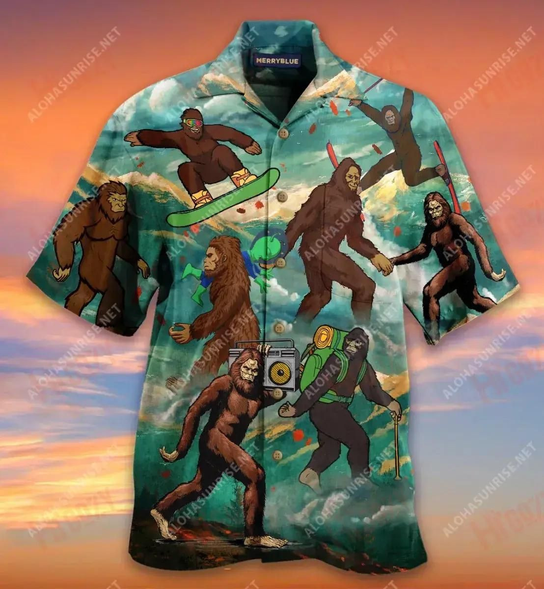 Bigfoot Saw Me But Nobody Believes Him Unisex Hawaiian Shirt Tropical Aloha Button Up
