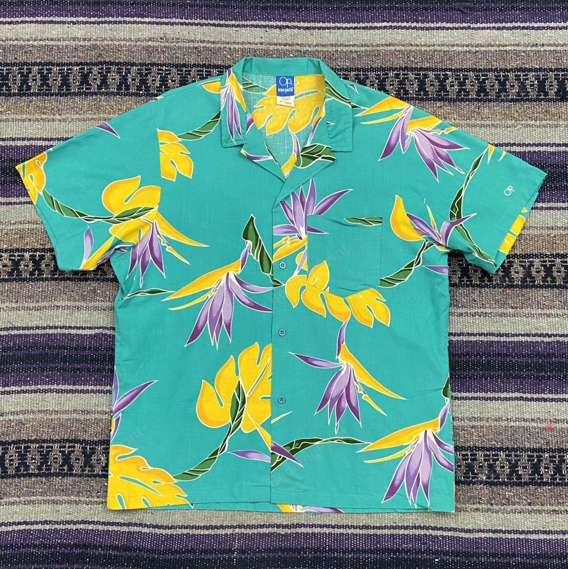 Vintage 80s Ocean Color Hawaiian Shirt Tropical Aloha Button Up